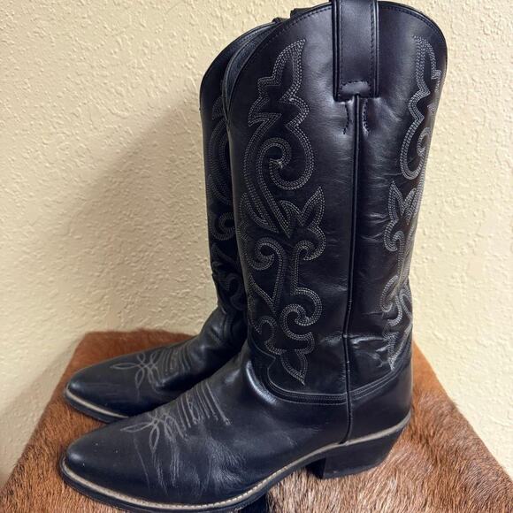 Justin black cowboy boots mens 9.5 EE main image 6